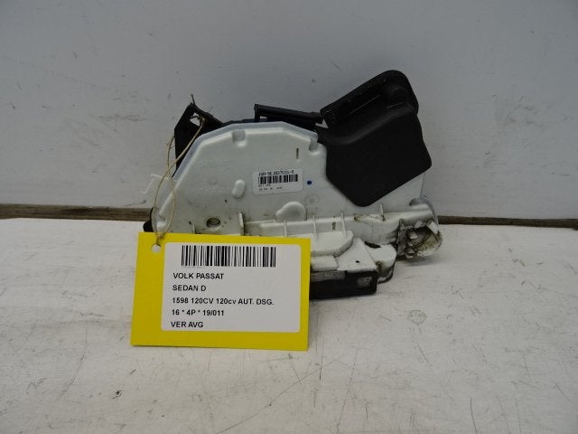 PORTIERSLOT LINKS VOOR Passat (3G2) (15A-5E1837015-A), Auto-onderdelen, Carrosserie, Gebruikt, Voor, Volkswagen