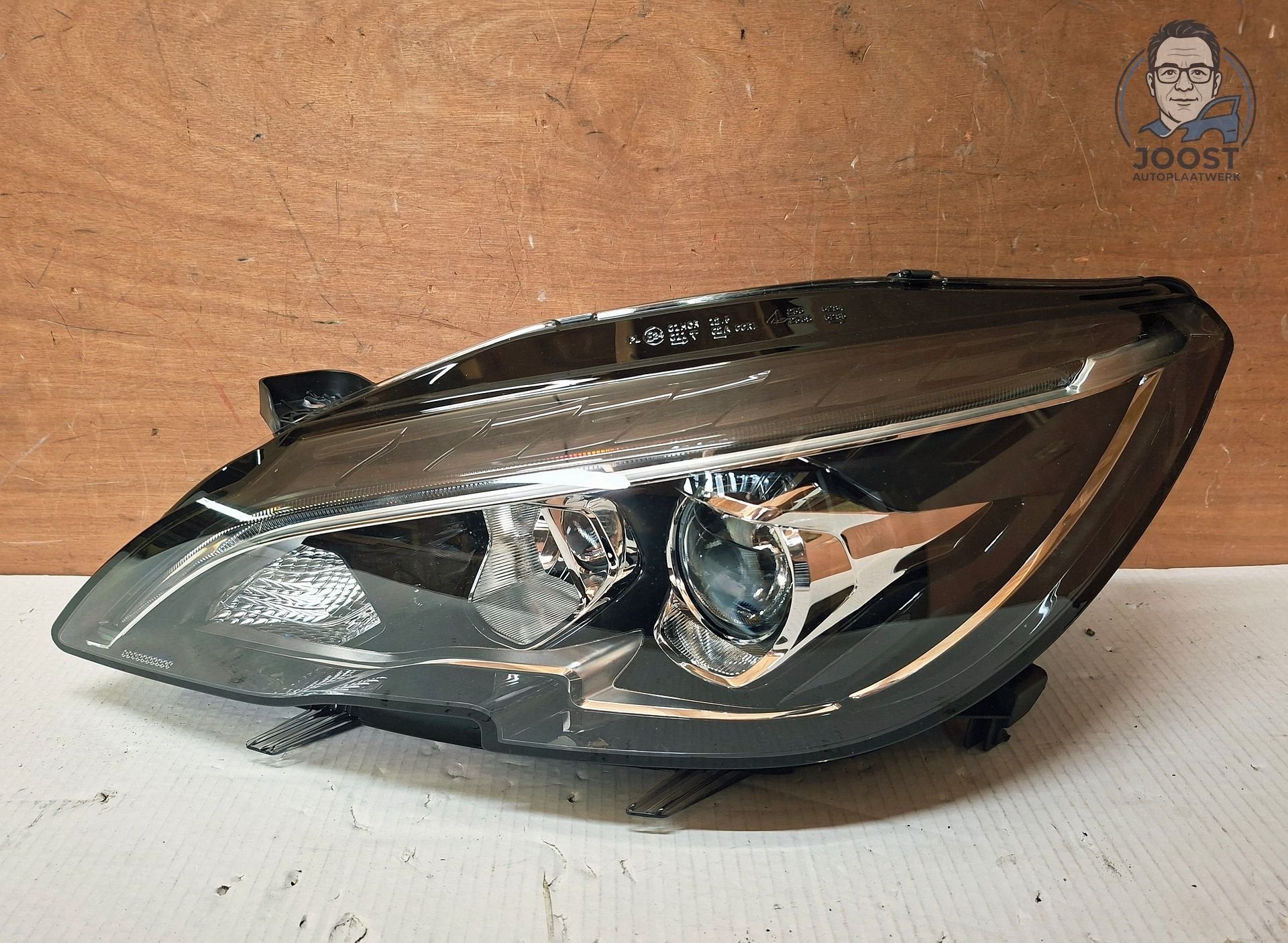 Koplamp nieuw Peugeot 308 II v.a 2017 LPR132 711451000309, Auto-onderdelen, -Via contactformulier op de website, -Magneti Narelli Parts & Services
