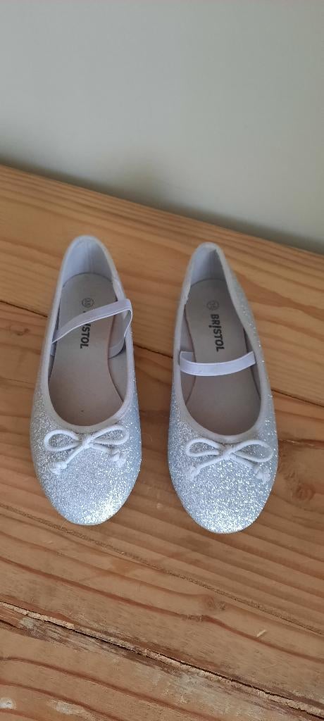 Mooi nieuwe ballerinas maat 35, Meisje, Schoenen, Nieuw, Ophalen of Verzenden