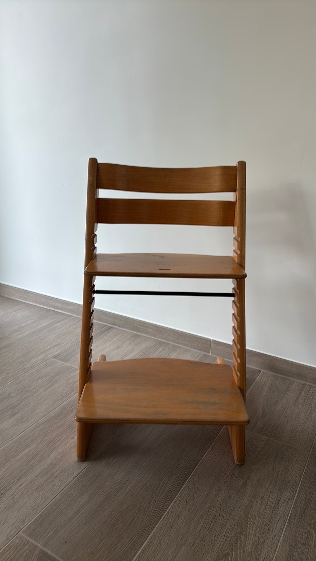 Trip trap houten kinderstoel, Kinderen en Baby's, Kinderstoelen, Ophalen, Gebruikt, Meegroeistoel, Aanschuifbaar