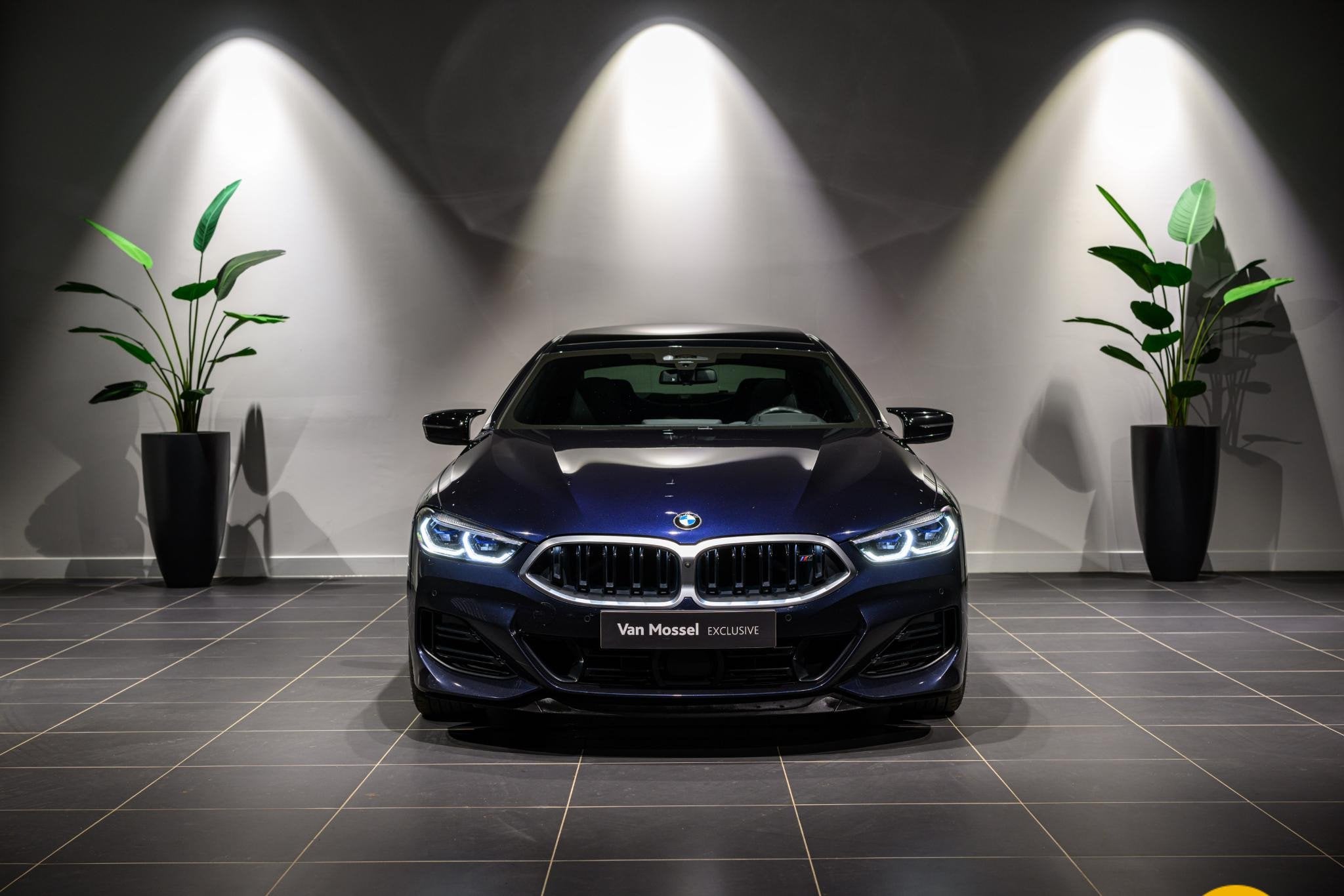 BMW M8 50i LASER LIGHTS | H & K | GESTURE CONTROL | ZETELVER, Auto's, Automaat, 4 deurs, Gebruikt, https://public.car-pass.be/vhr/fd3b38cf-e4e8-4768-a919-b7066d50a532