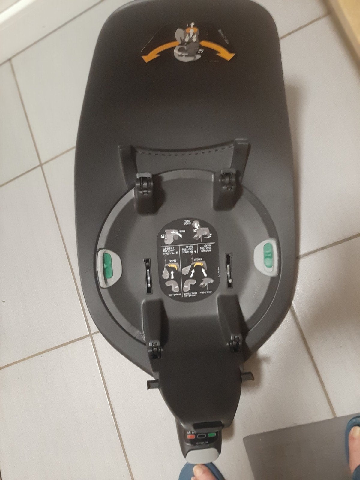 Base isofix, Ophalen, Isofix