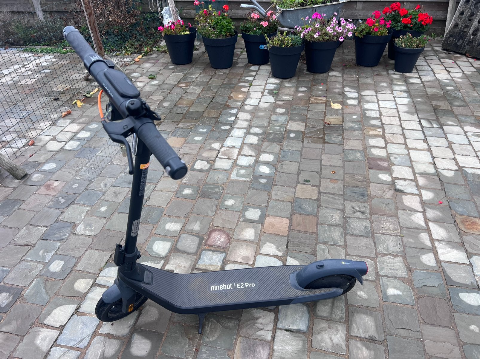 Ninebot e2 pro met amper 117 km, Enlèvement, Comme neuf, Step électrique (E-scooter)
