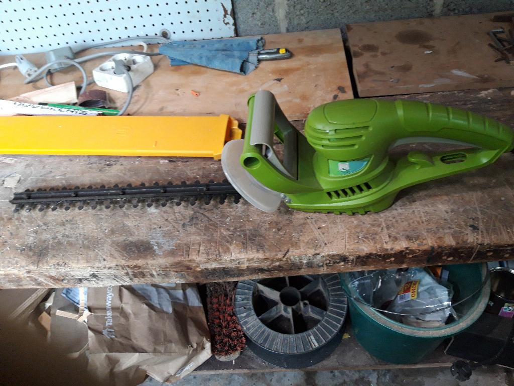 elektrische haagschaar, Tuin en Terras, Heggenscharen, Ophalen, Zo goed als nieuw, Elektrisch, PARKSIDE