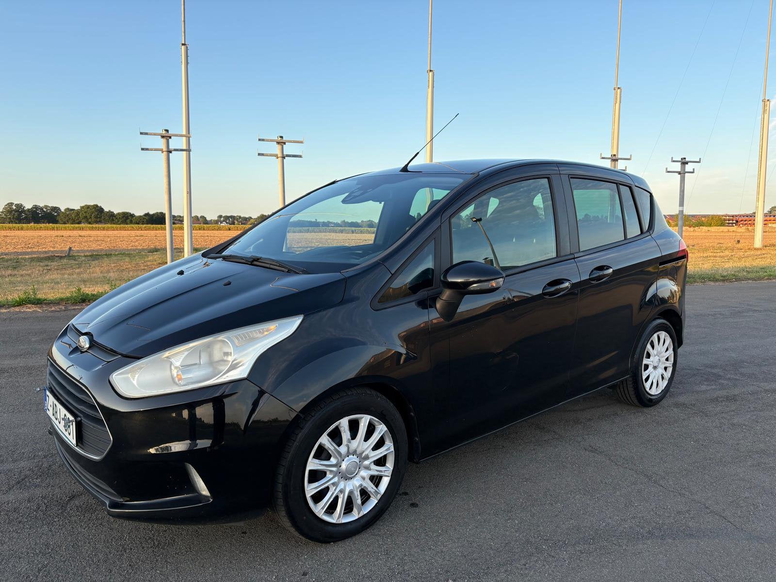 Ford B-Max 1.6 Diesel 95pk | 2013 | 205.000 KM Euro5, Auto's, Ford, Euro 5, B-Max, Zwart, Bedrijf