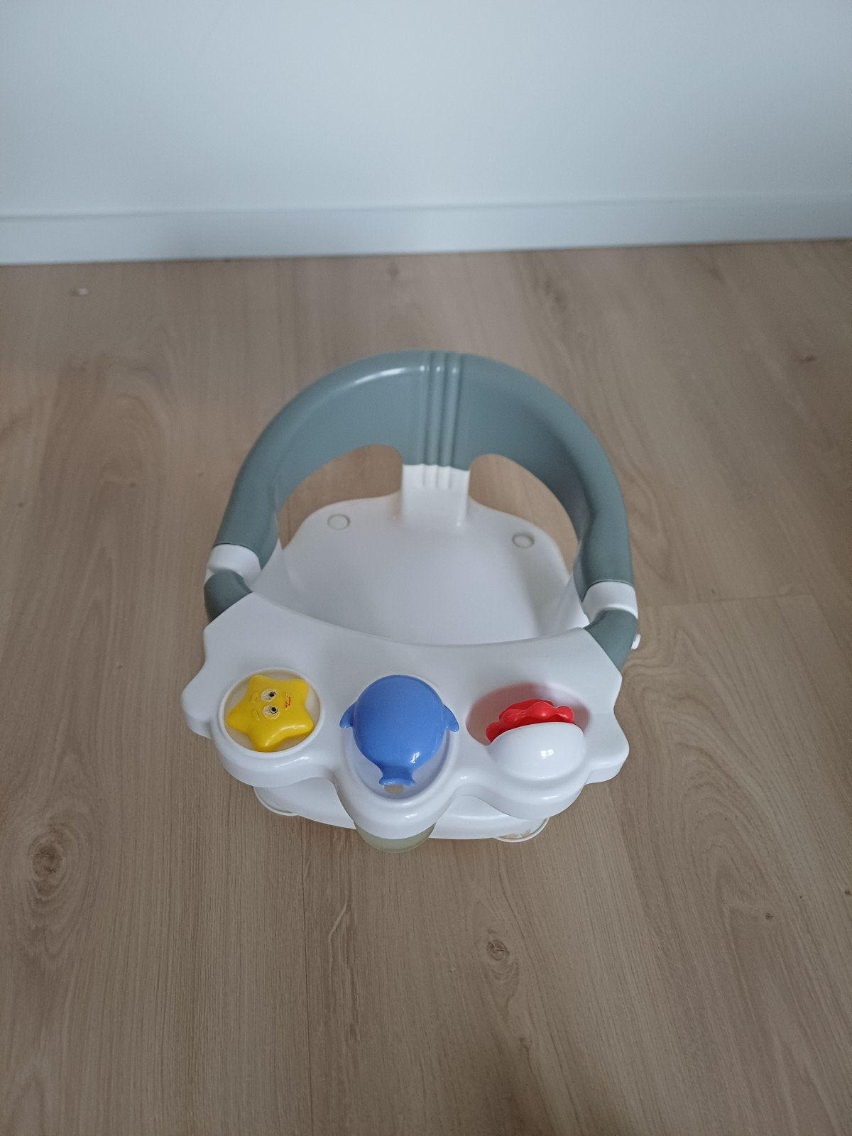 Babyzitje voor in bad, Ophalen