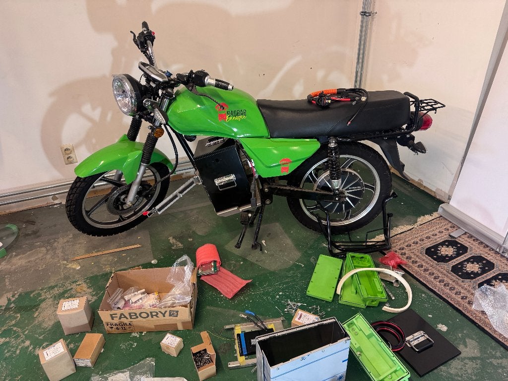 2 elektrische moto’s – hobbyproject / onderdelen, Motoren, Ophalen, 11 kW of minder