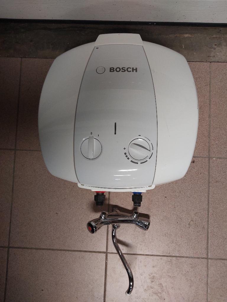 Boiler voor boven de spoelbak van 10 liter, Doe-het-zelf en Bouw, Ophalen, Gebruikt, Geiser, Minder dan 20 liter