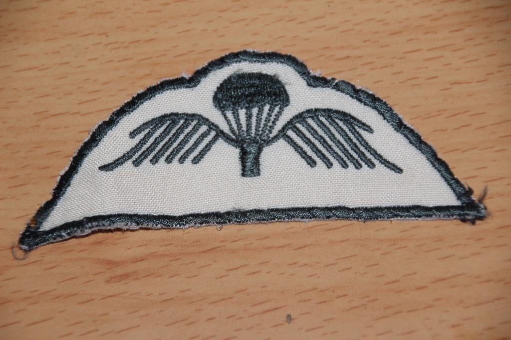ABL Brevet A-Para zand, Verzamelen, Verzenden, Landmacht, Embleem of Badge