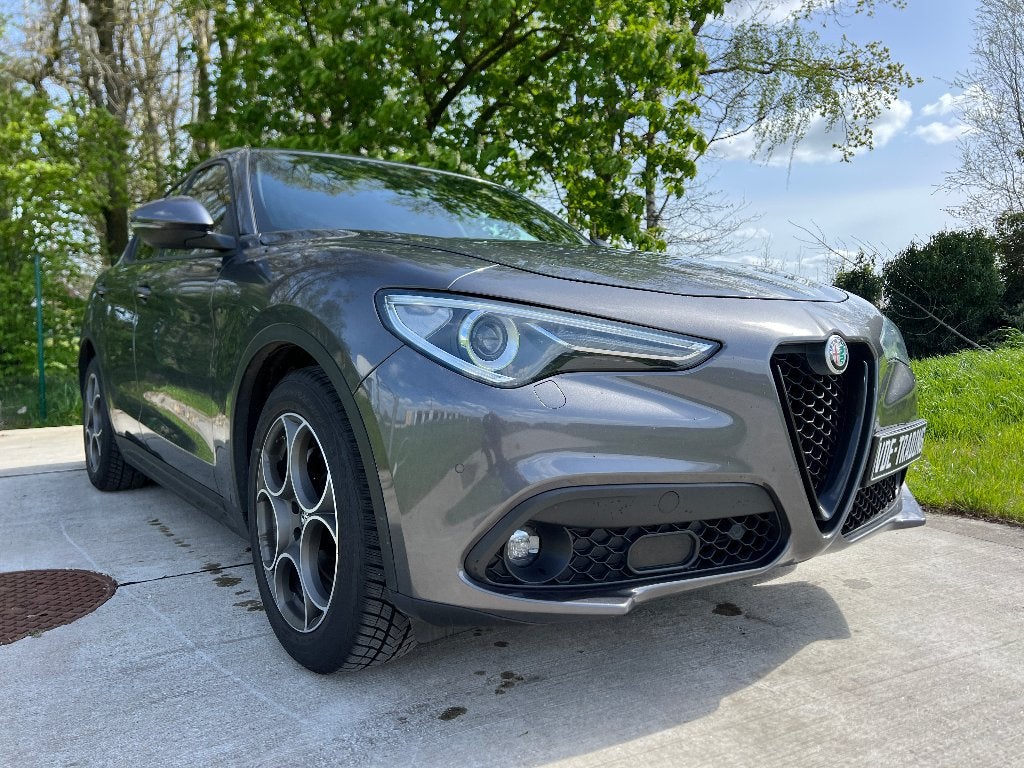 Alfa Romeo Stelvio LEDER*CAMERA garantie, Auto's, 4 cilinders, Lichtsensor, https://public.car-pass.be/vhr/7bff6350-2c43-4af0-982e-5f62fe224442
