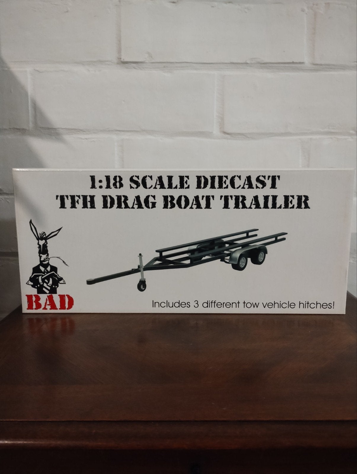 BAD 1:18 scale diecast TFH Drag boat trailer, Ophalen, Zo goed als nieuw