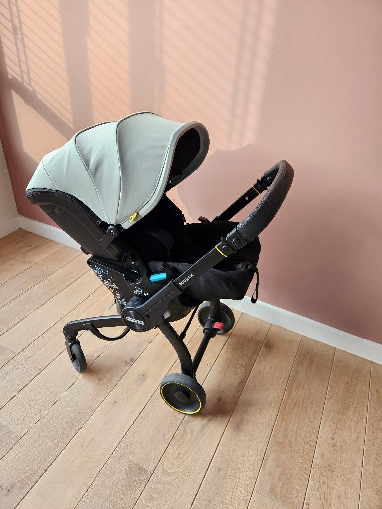 Doona X sage green, Kinderen en Baby's, Gebruikt, Met autostoeltje, Combiwagen, Ophalen