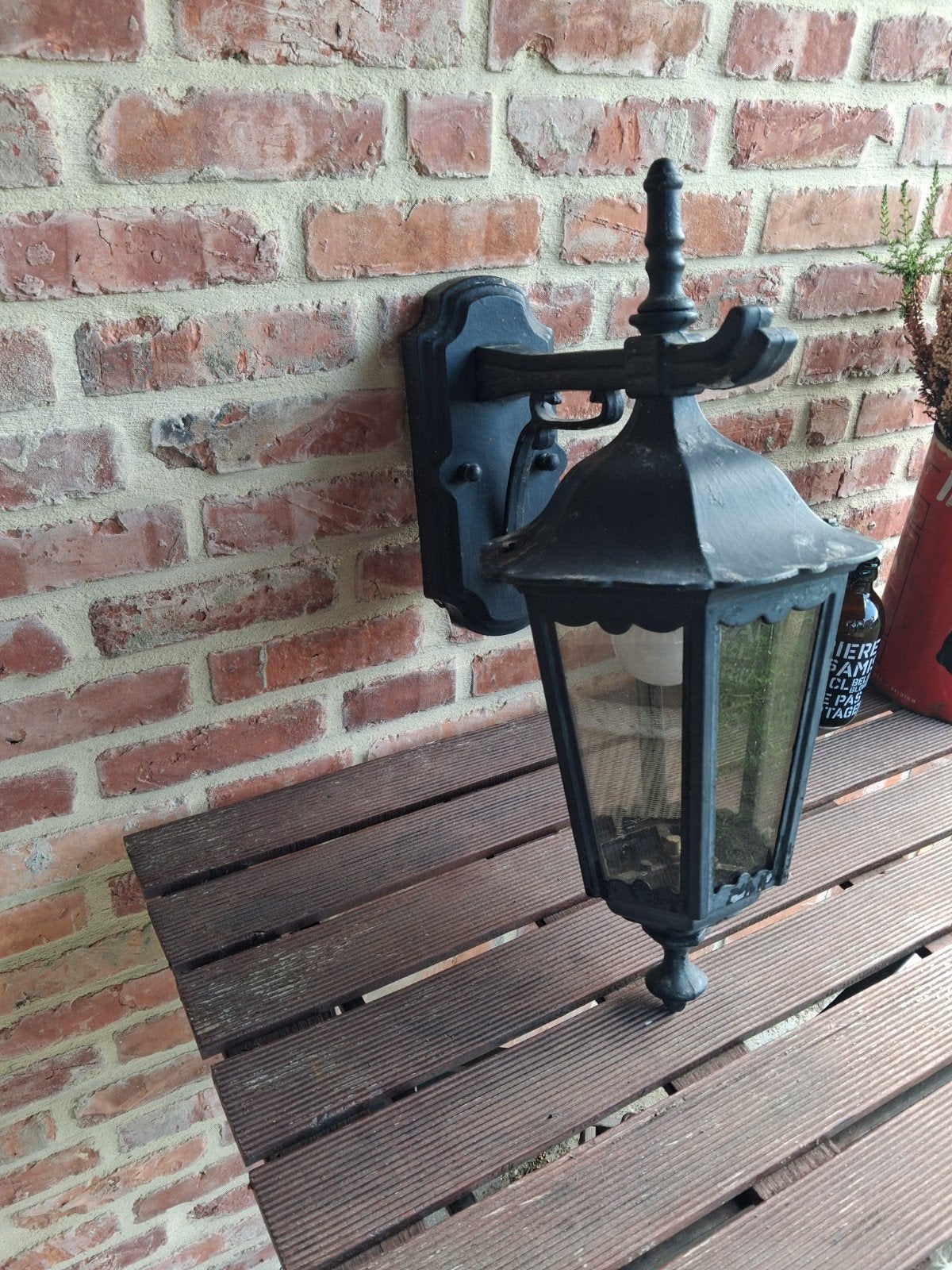 Oude hanglantaarn, Ophalen
