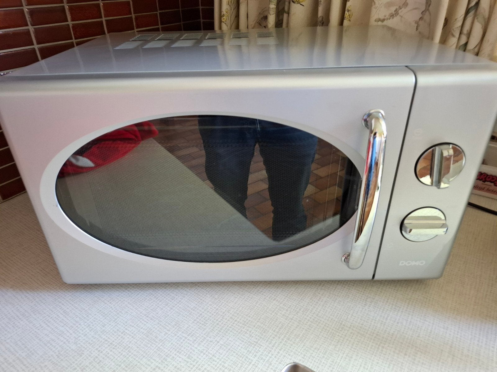 Domo magnetron, model DO3025, met een inhoud van 25 liter, Enlèvement, Four