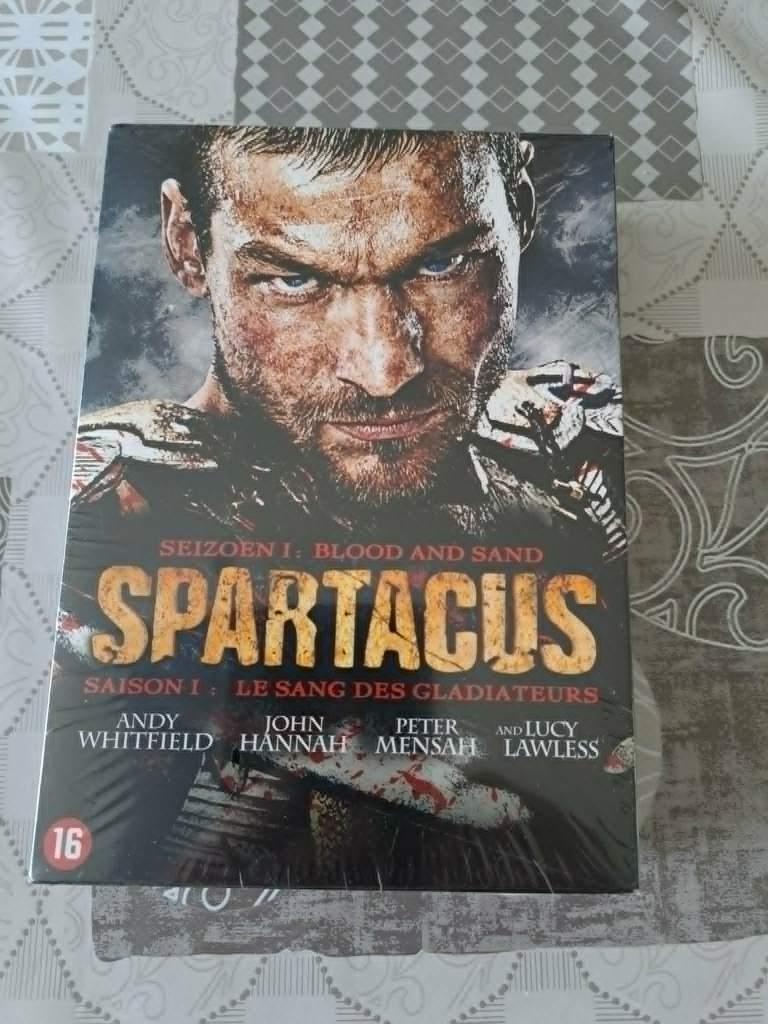 spartacus seizoen 1  blood and sand, Enlèvement ou Envoi, Neuf, dans son emballage