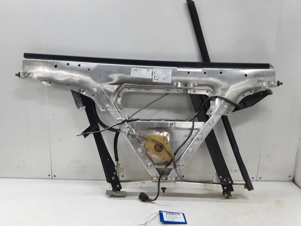 VITRE MECANISME AVANT GAUCHE Audi TT (8N3) (8N8837729B), Mevr. I. Hauben, Audi, Utilisé, Rue de l'Espoir 34 34
4030  GRIVEGNÉE, BE
