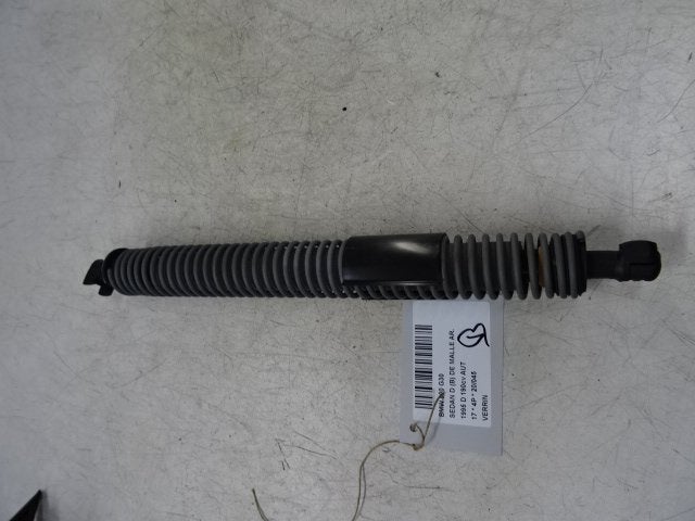 VERIN A GAZ BMW 5 serie (G30) (01-2016/06-2023), Utilisé, BMW, Petuelring 130
80809  München, DE, Bayerische Motoren Werke AG