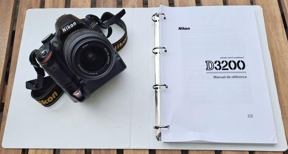 Kit Nikon D3200, Ophalen, Spiegelreflex, Zo goed als nieuw, Nikon