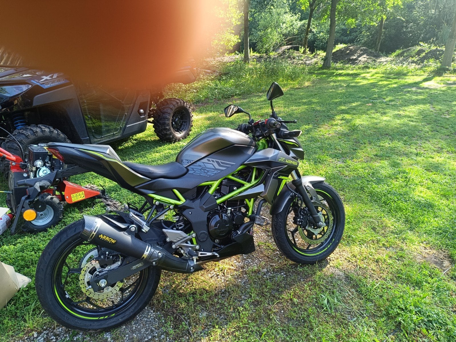 Kawazaki moto, Enlèvement, Neuf