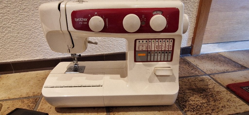 Naaimachine Brother, Hobby en Vrije tijd, Ophalen, Zo goed als nieuw, Naaimachine, Brother