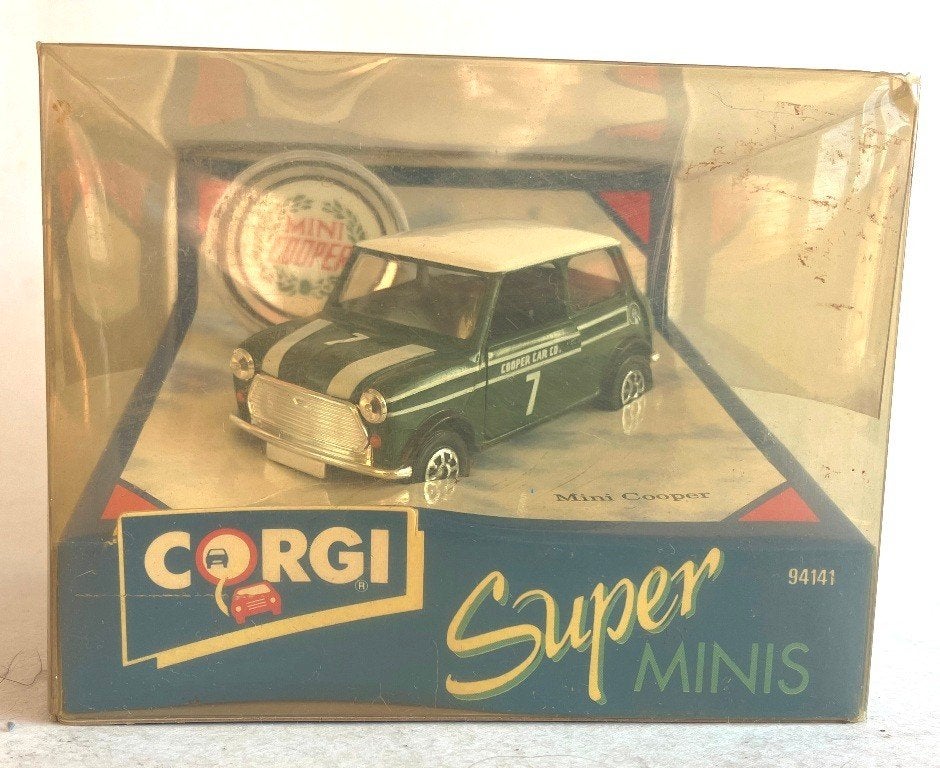 Corgi Super Mini Cooper Car Co chroom grille # 94141., Hobby en Vrije tijd, Modelauto's | Overige schalen, Ophalen of Verzenden