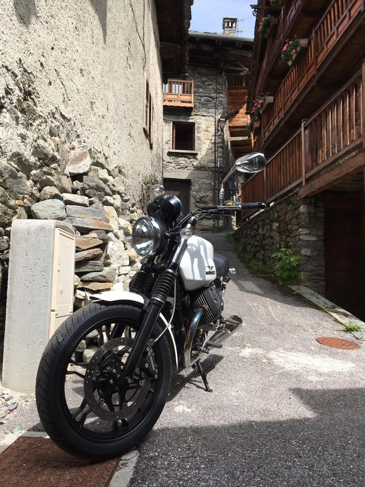 Moto guzzi v7, Motoren, 2 cilinders, Particulier, Meer dan 35 kW, Handgeschakeld