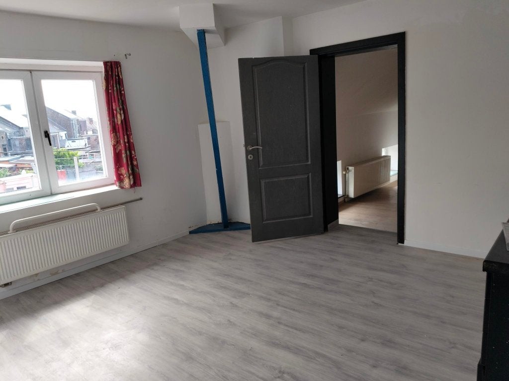Chouette grand studio à louer, Immo, 50 m² ou plus, Charleroi