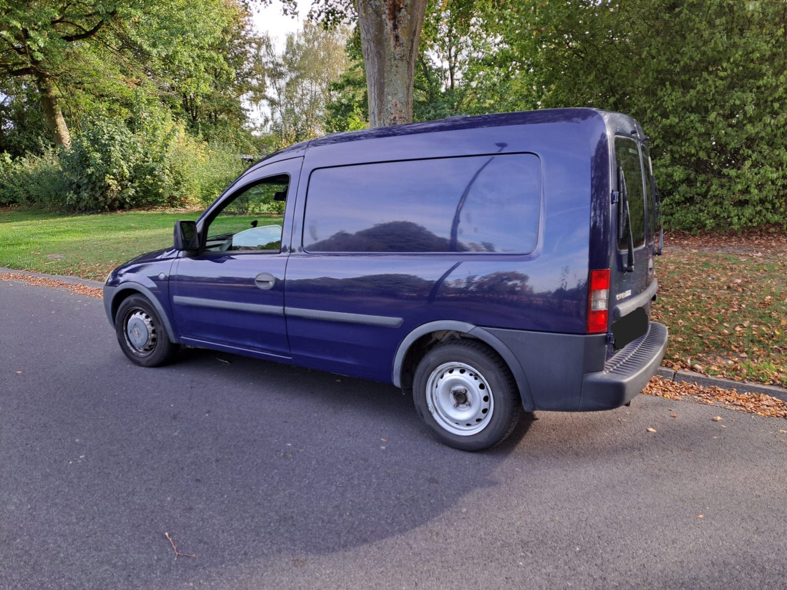 Opel Combo 1.4 Benzine Lichte Vracht. Van 2011. Goede staat., Auto's, Voorwielaandrijving, Dealer onderhouden, Stof, Zwart