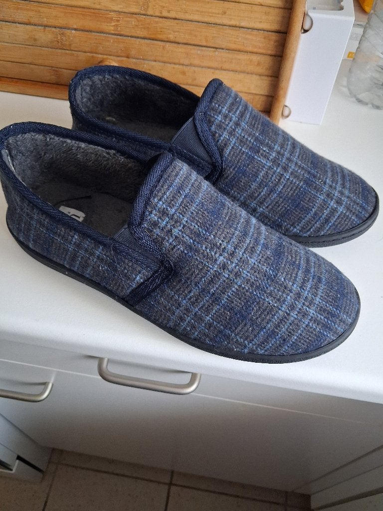 schoenen pantoffels, Ophalen of Verzenden