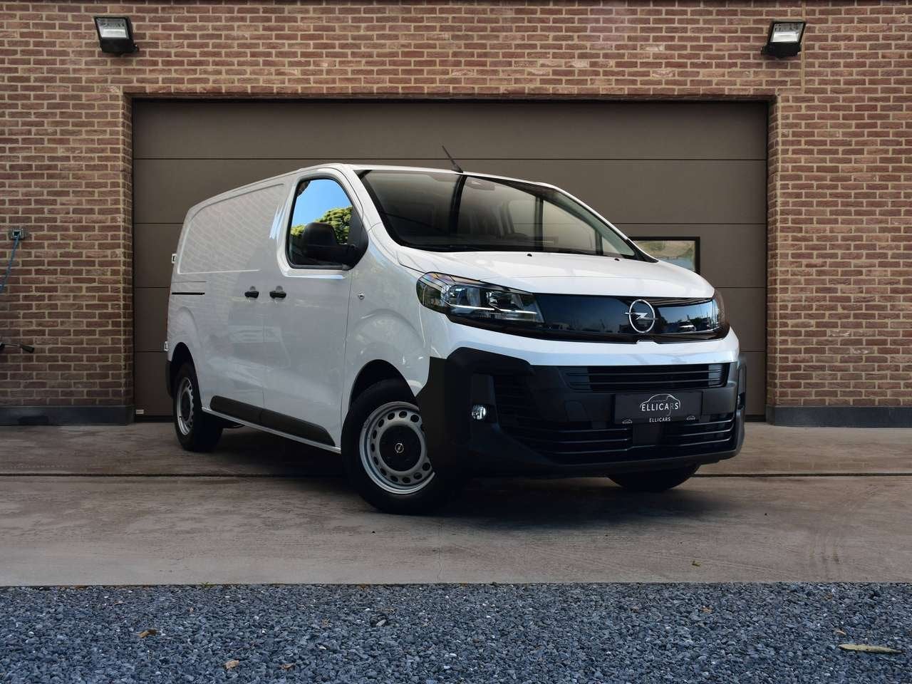 Opel Vivaro 2.0 TD L2H1 3 ZIT / CARPLAY / CAMERA / GPS / DA, Auto's, Voorwielaandrijving, USB, Zwart, 144 pk