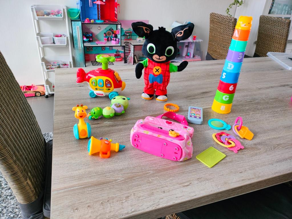 Pakketje leerzaam speelgoed muziek en spelletjes, Ophalen