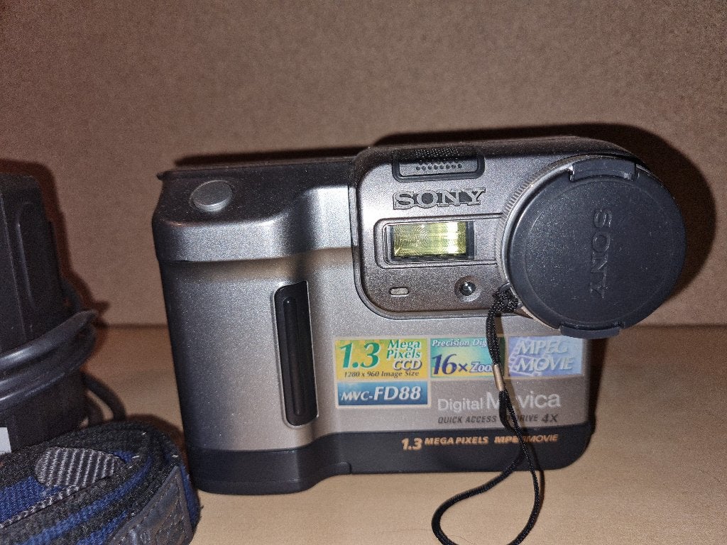 Sony Mavica MVC-FD88 digitale camera, TV, Hi-fi & Vidéo, Appareils photo numériques, Enlèvement, Utilisé, Chargeur, Sony