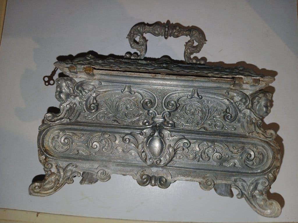Coffre a Bijoux Napoleon III Bronze argente Baroque, Antiquités & Art, Enlèvement ou Envoi, Bronze
