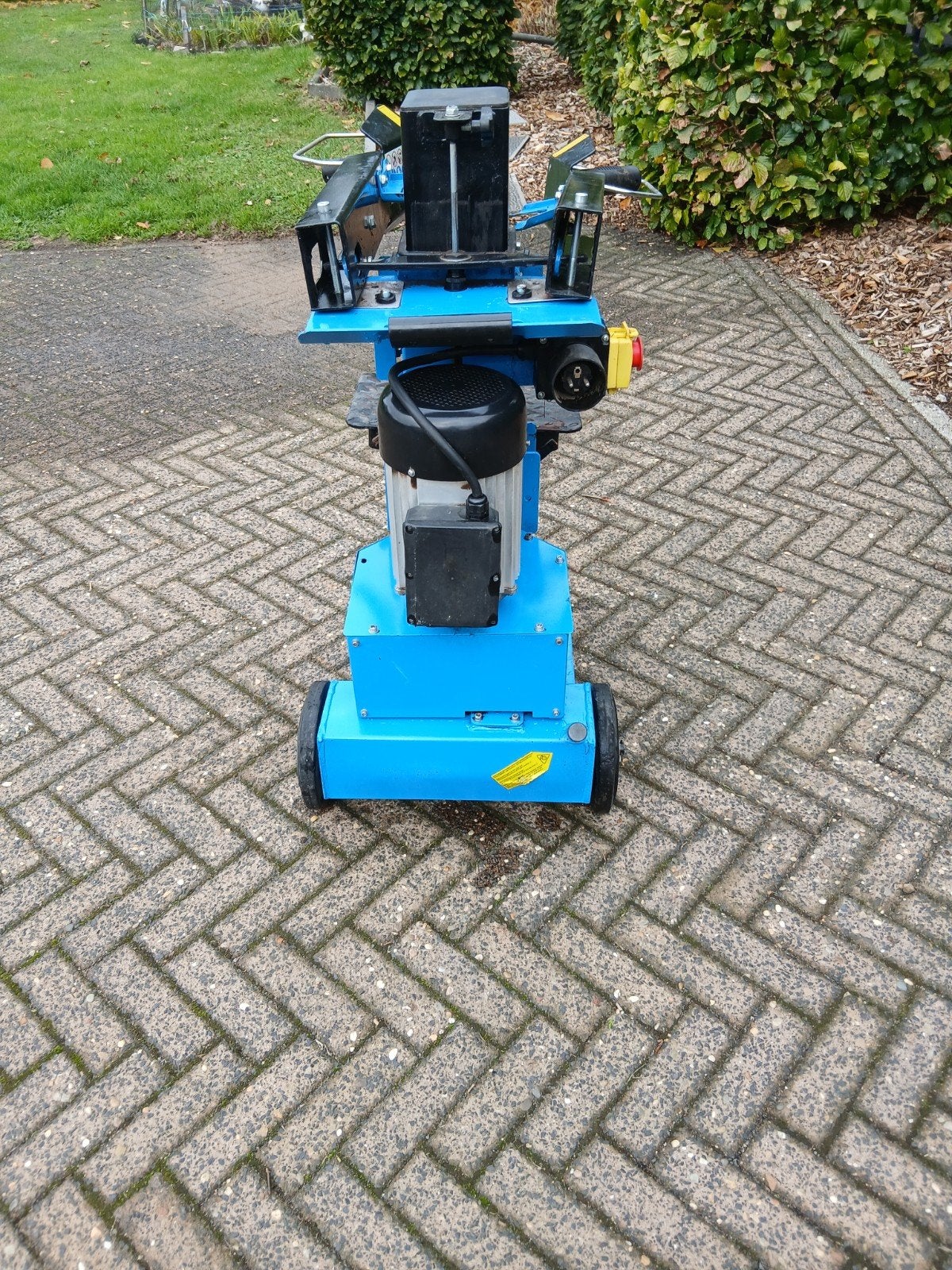 Goed werkende kloofmachine., Ophalen