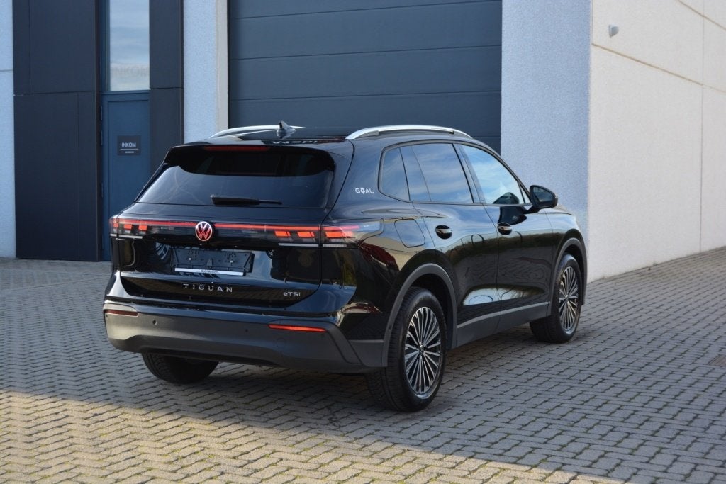 Volkswagen Tiguan 1.5eTSI mHEV Navi, caméra 360, Mod:2026, Autos, Cuir, 1698 kg, Achat, 139 g/km