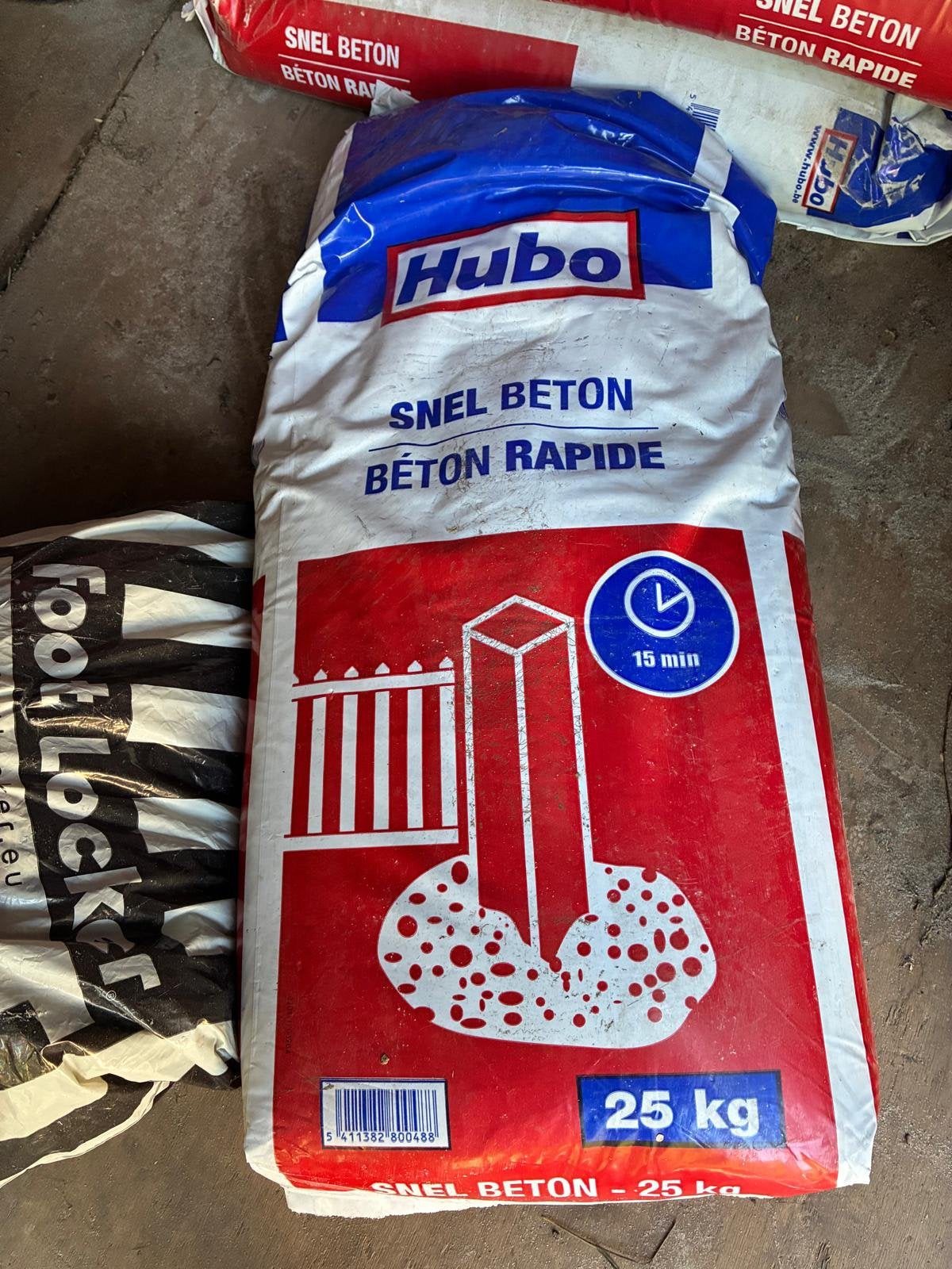 9 zakken snel beton  25 kg, Ophalen, Nieuw