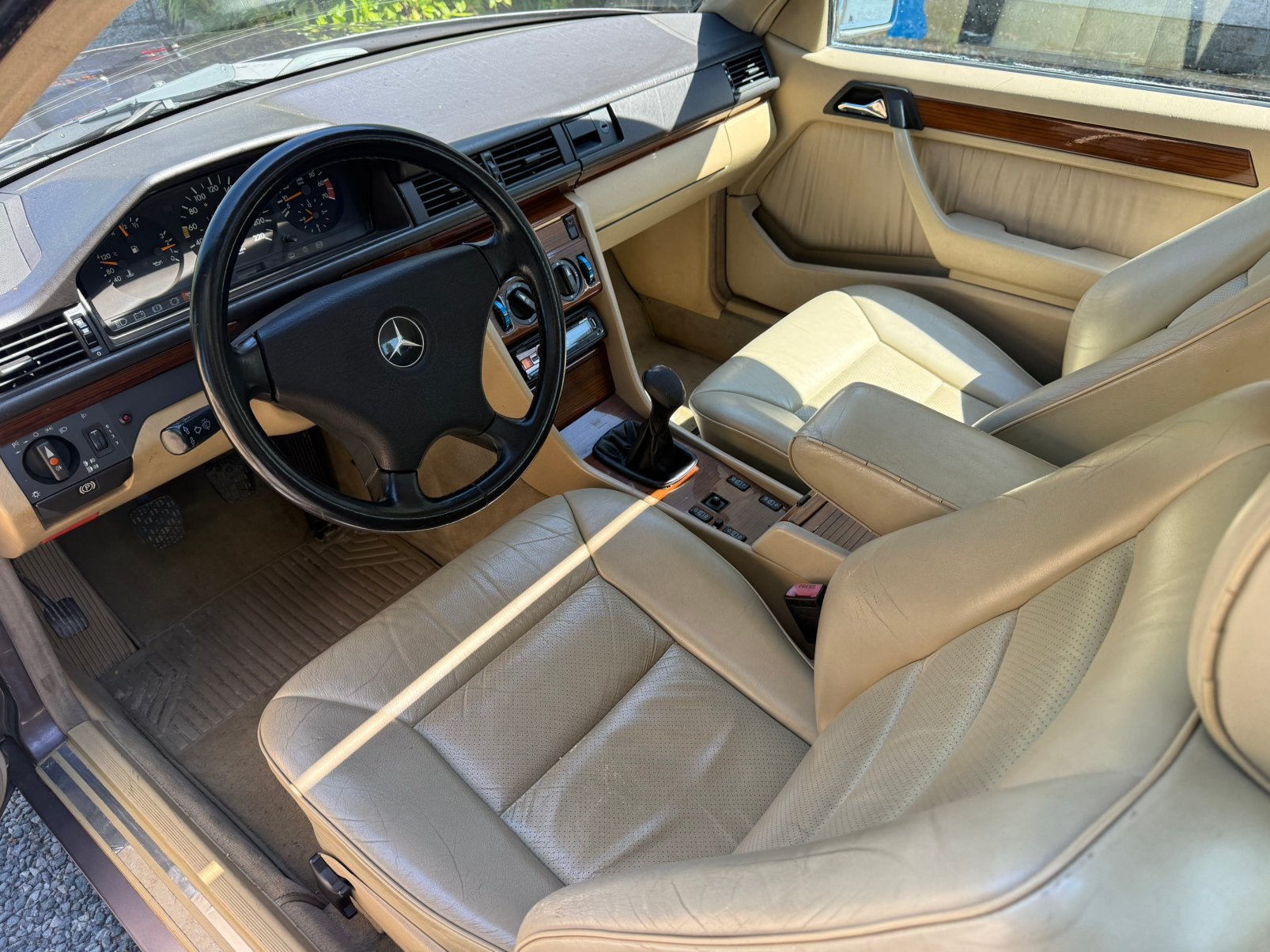 Mercedes 230CE Coupé Oldtimer 1990 - Airco - Dak - Manueel, Auto's, Airconditioning, Bedrijf, Handgeschakeld, 200-Serie