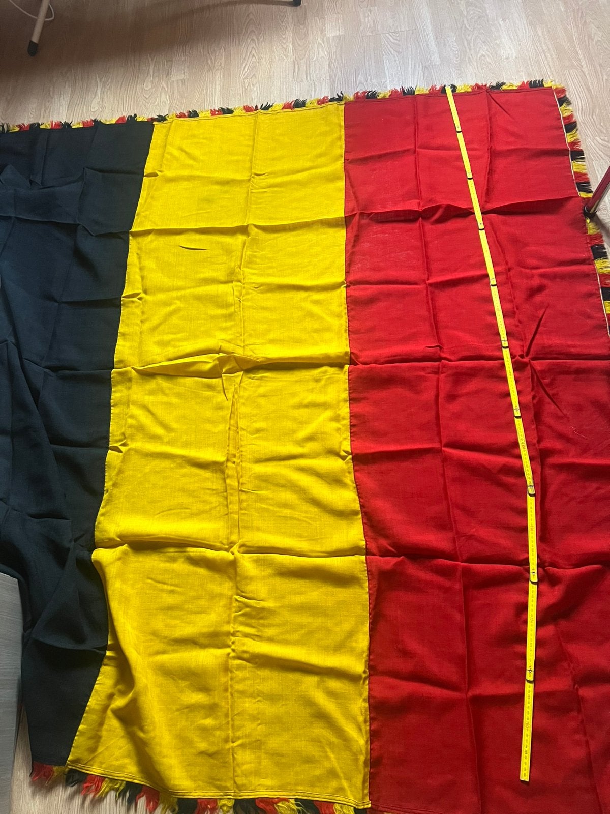 Oude Belgische vlag, Diversen, Vlaggen en Wimpels, Ophalen, Gebruikt