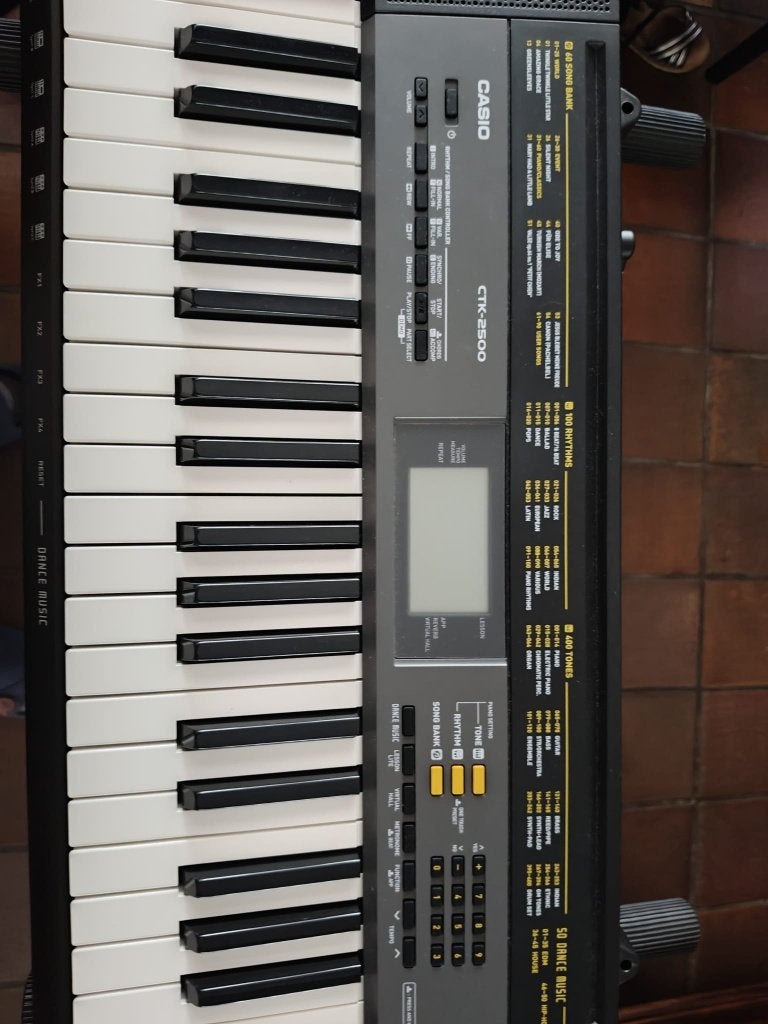 Keyboard Casio CTK-2500, Muziek en Instrumenten, Keyboards, Ophalen, Zo goed als nieuw, Casio