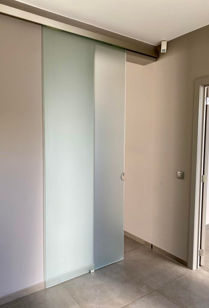 Glazen schuifdeur in melkglas met rails, Doe-het-zelf en Bouw, Ophalen, Zo goed als nieuw
