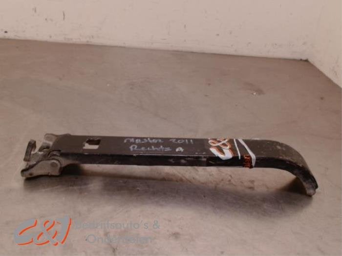 Butée 4portes arrière droite d'un Renault Master, Renault, -, 3 mois de garantie, Utilisé