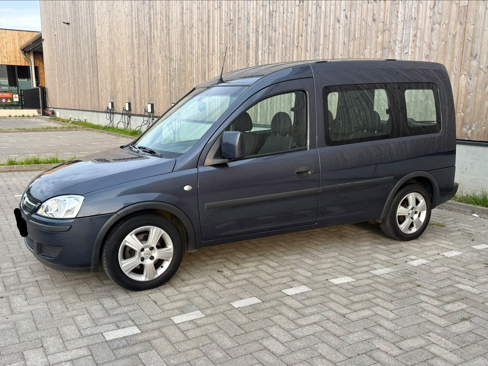 Opel combo 1.4 benzine 70k 5 zit airco gekeurd voor verkoop, Voorwielaandrijving, Zwart, 4 cilinders, Blauw