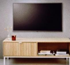 LOT 75€

Titel 
Tv-meubel + woonkamertafelset — bijna nieuw, Ophalen
