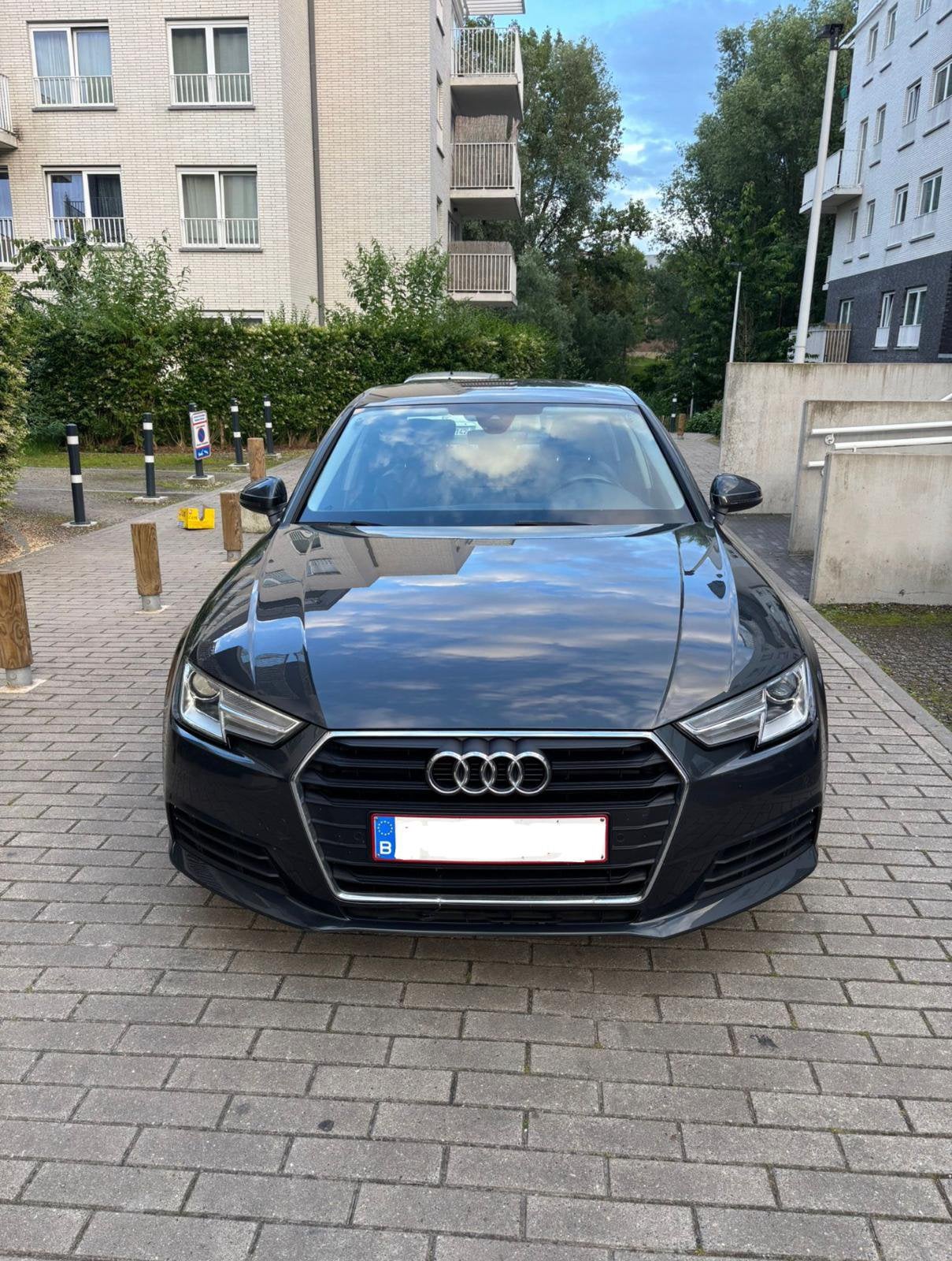 Audi A4 business edition S tronic vendue avec controle, Cuir, Argent ou Gris, Achat, A4