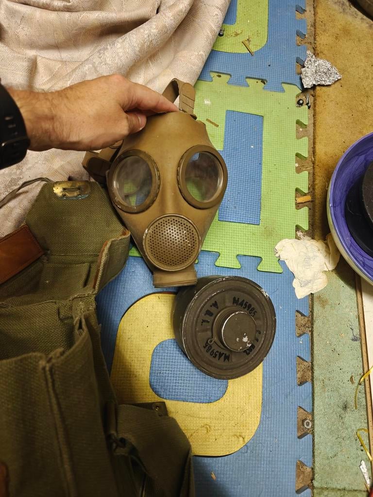 Militaria Legerspullen, Ophalen