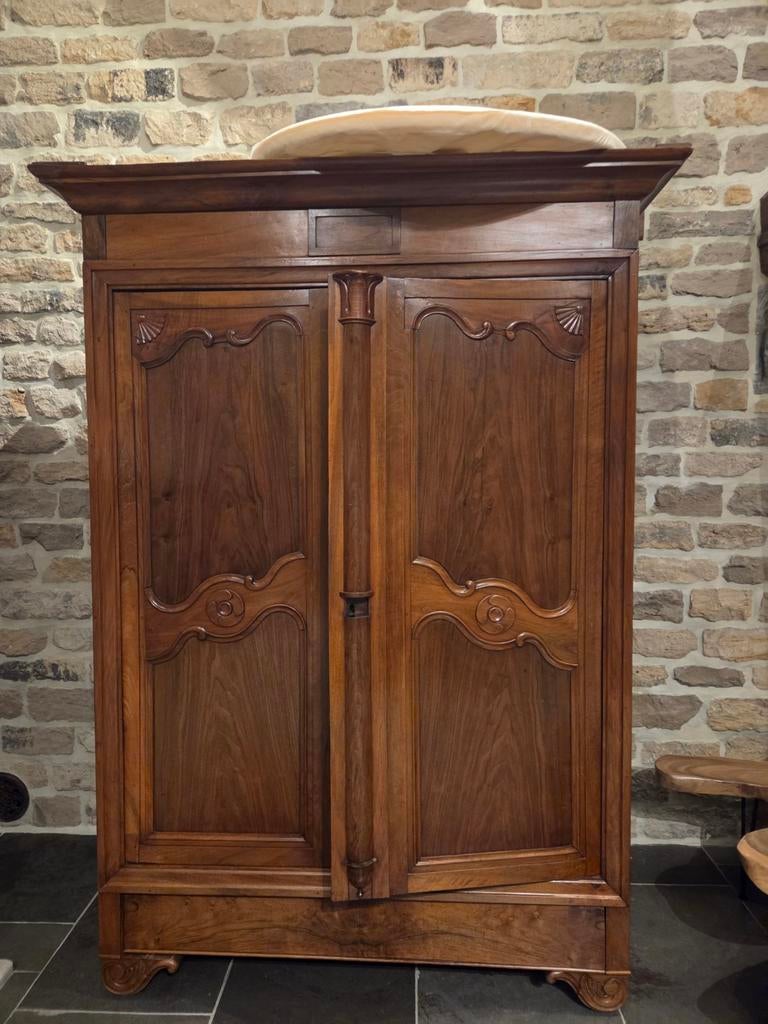 Unieke Massieve Houten Antieke Kast – Zwaar & Karaktervol, Antiek en Kunst, Ophalen