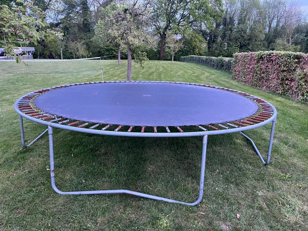 Trampoline, Ophalen, Gebruikt