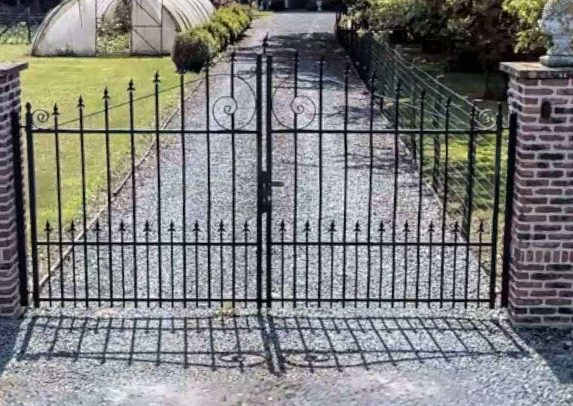 Metalen hekken dubbel opendraaiend, Tuin en Terras, Ophalen, Gebruikt, IJzer