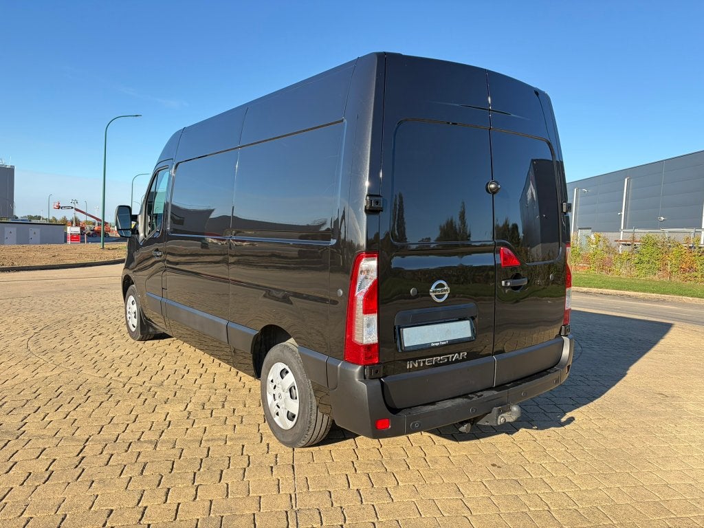 Renault Master L2H2 2.3 150cv / 21479,34€ htva, Entreprise, Noir, 5 portes, Diesel