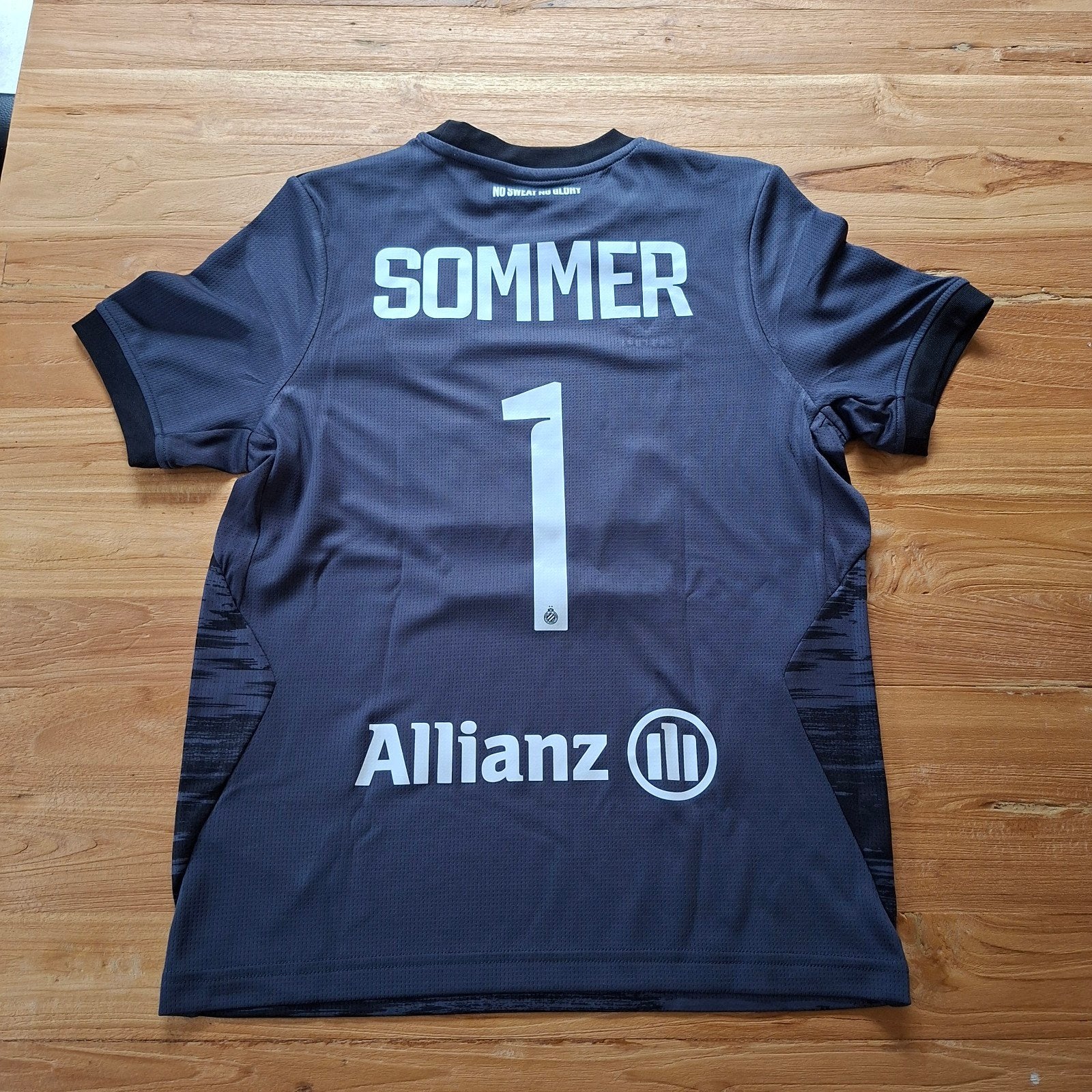 Origineel Keepershirt Zwart 26/27 kids, Ophalen, Castore, Zwart, Nieuw